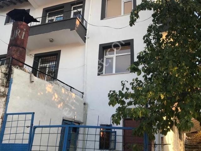 Satılık Müstakil 2.5 Katlı 31,500 Tl Kurumsal Kiracılı Daireler