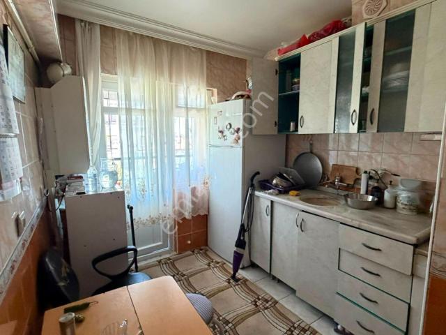 Satılık osmangazi Mah*cadde*mareket*yanında*kat Konumunda*3+1*daire
