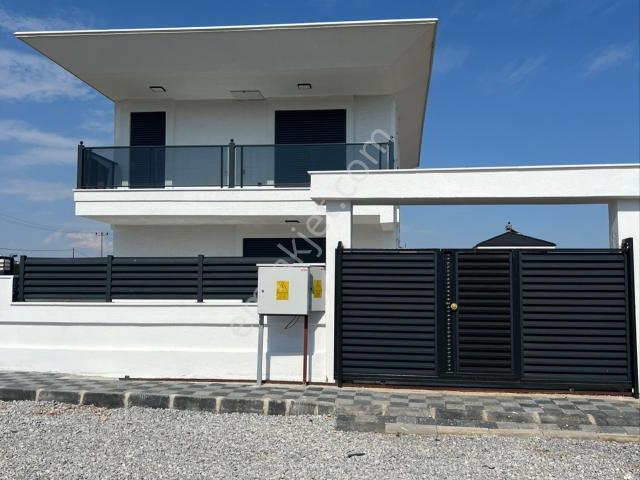 Satılık Ayrı Mutfak Tam Müstakil Lüks Villa