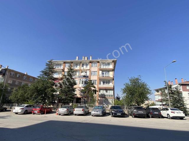 Satılık Ankara Manzaralı Yapılı Daire 3+1