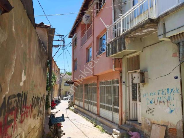 Satılık Bina Zemin Dükkan Üstünde 2 Adet 3+1 Daire