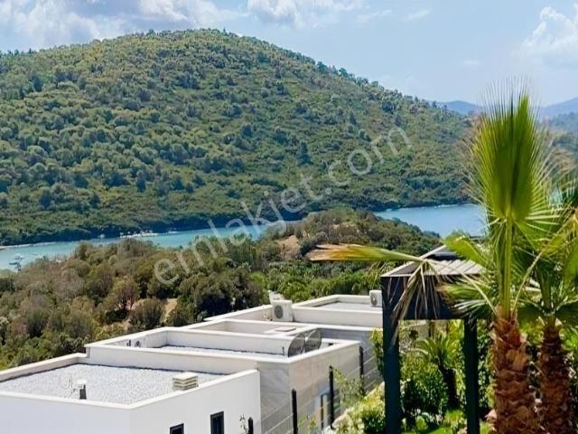 Satılık Bodrum Adabükü İris Evleri 2+1 Bahçekatı 2banyolu Plajlı