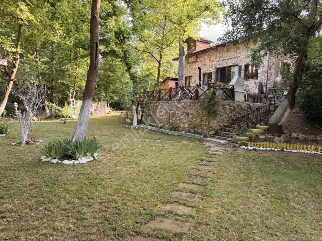 Satılık Dereye Cephe Taş Ev