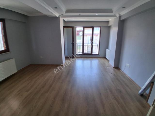 Satılık Eyüp Akşemsettin Serhat Sokakta 2+2 Dubleks 140 M²