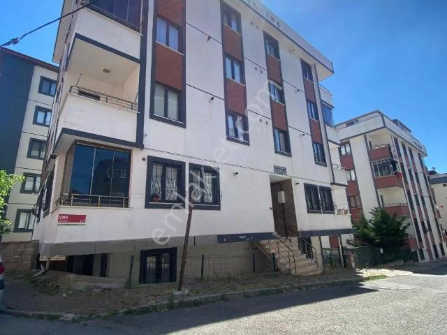 Satılık Çekmeköyde 60 M2 Yatırımlık Kat 1+1 Daire