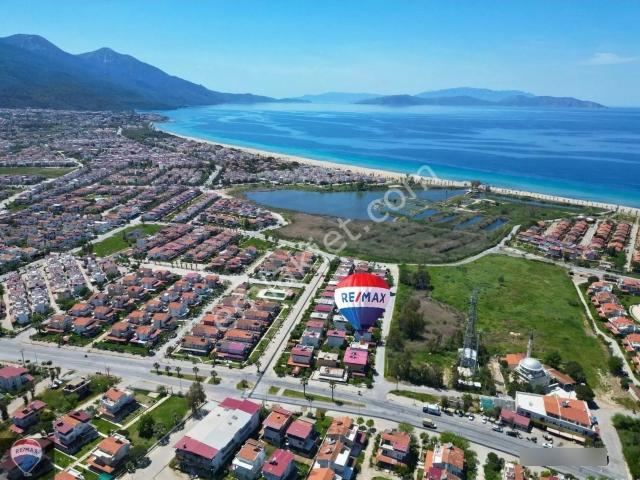 Satılık Güzelçamlıda Denıze Yürüme Mesafesınde Genış Bahçelı Müstakıl Vılla
