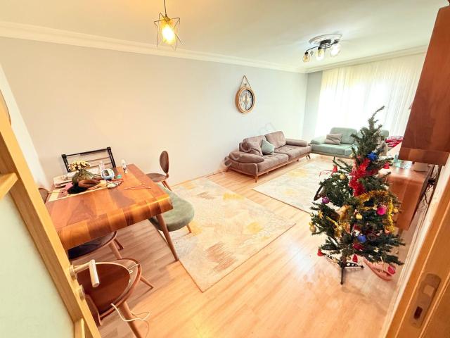 Satılık Kiracılı 2+1 Daire