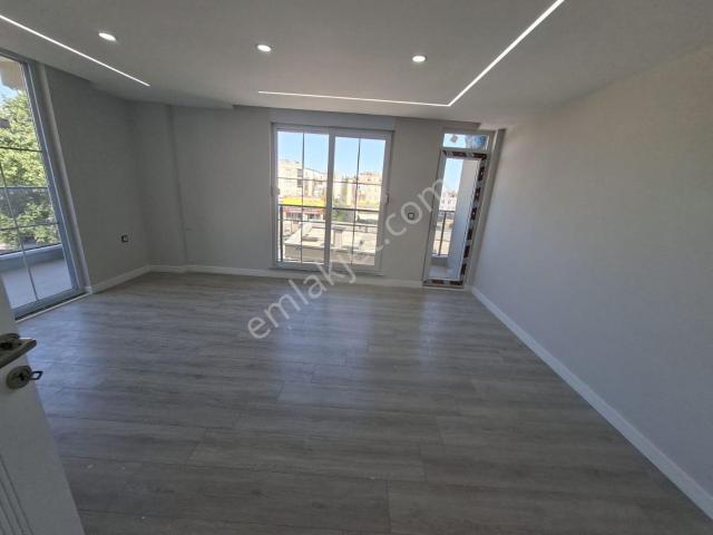 Satılık Sütcüler Cad Habibler Mh 2+1 Sıfır 5 Kat Asansörlü 90 M2