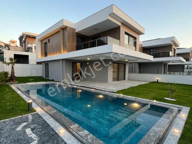 Satılık Soğucak'ta 4+1 Müstakil Villa
