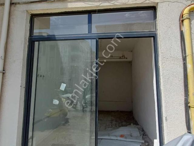 Satılık 18 M2 Dükkan 75 M2 Depo'lu