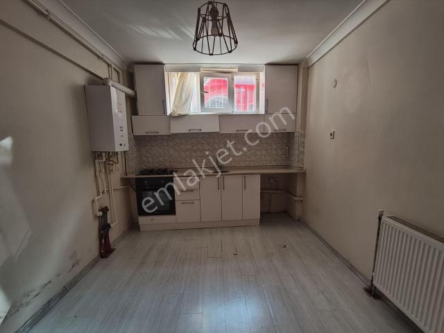 Satılık 1+1 Daire Açıklamaya Bakabilirsiniz