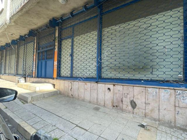 Satılık 250 Metre Kare Dükkan Yüksek Hisseli Metro Yanı