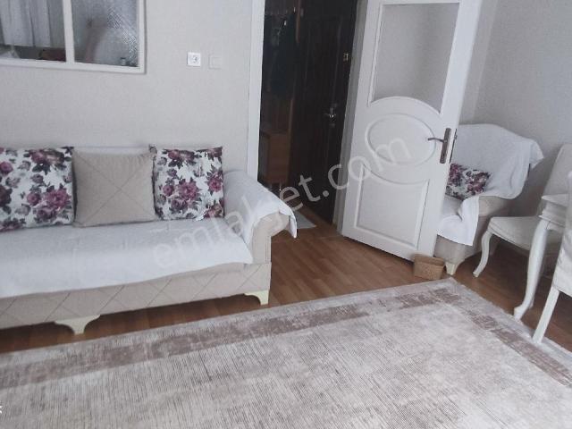 Satılık 2+180 M2 Daire Esenler Birlik Mh