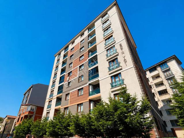Satılık 2+1 Daire Ara Kat Cadde Üzeri Ayrı Wc Balkon