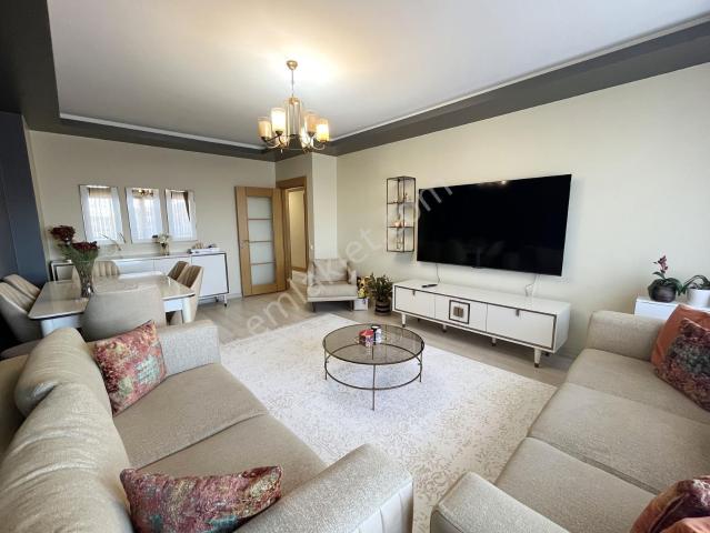 Satılık 2+1 Daire Vip Kurtköy Sitesi Manzaralı