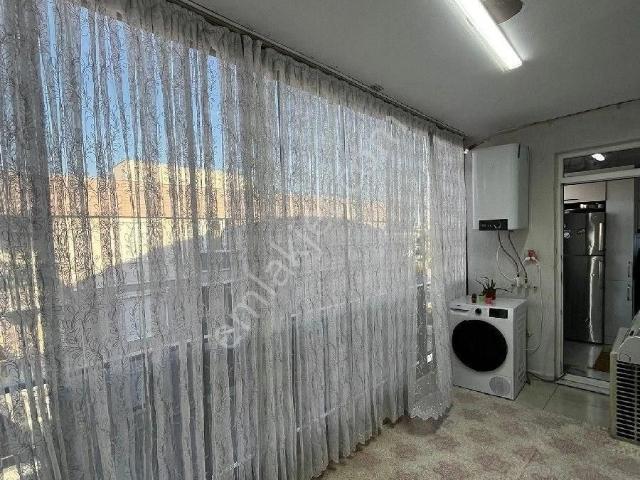 Satılık 2+1 Geniş Daire Çift Balkon Ve Camlı Hüsnü Karakaş Mah Kepez Antalya