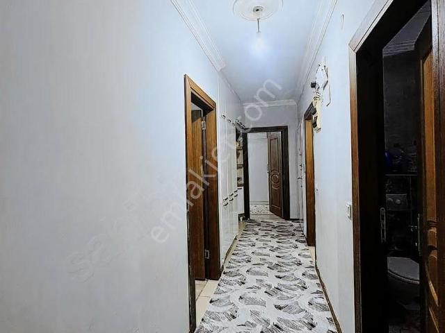 Satılık 3+1 Asansörlü Geniş Ara Kat Daire
