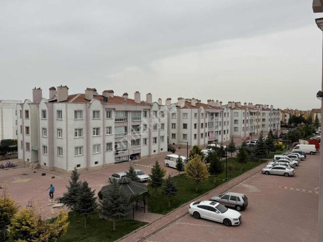 Satılık 3+1 Palmiye Sitesinde Bakımlı Daire