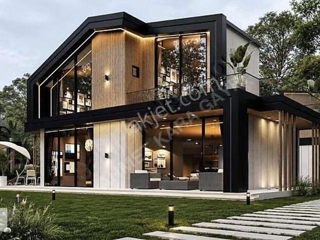 Satılık 4+1 Lüks Villa: 170m², Özel Tasarım, Site İçinde