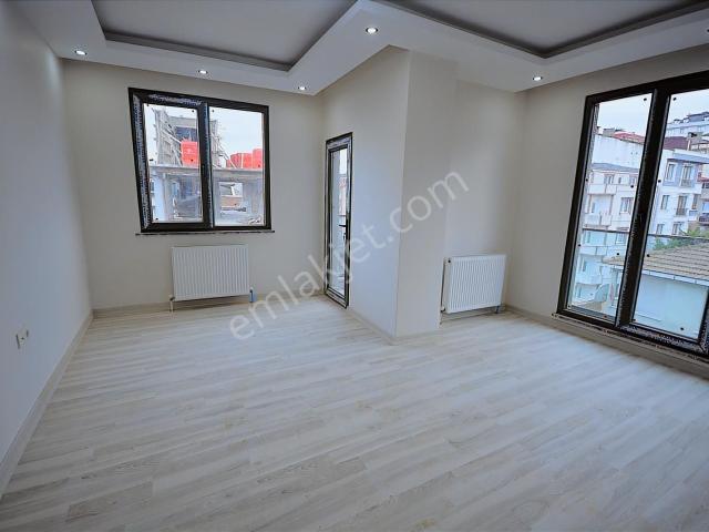 Satılık 4+1 Yeni Binada 160 M2 Çif Banyo Çift Mutfak Lüksdubleks
