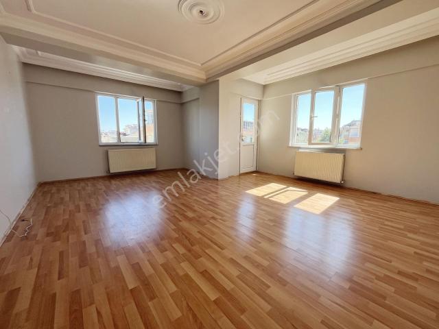 Satılık 5+2 Dublex Daire Pendik Esenler Mahallesi'nde