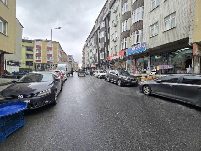 Satılık 65m² Dükkan & İş Yeri Merkezi Konum