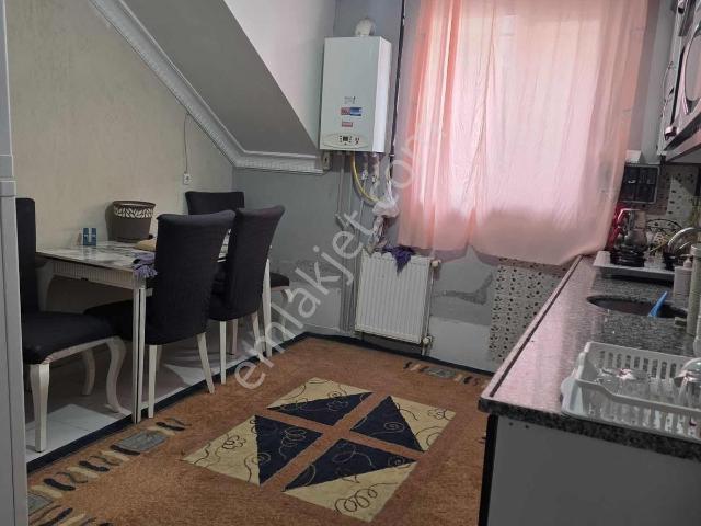 Satılık 90m2 Neti Bulunan Düz Giriş Gibi Bahçe Katı