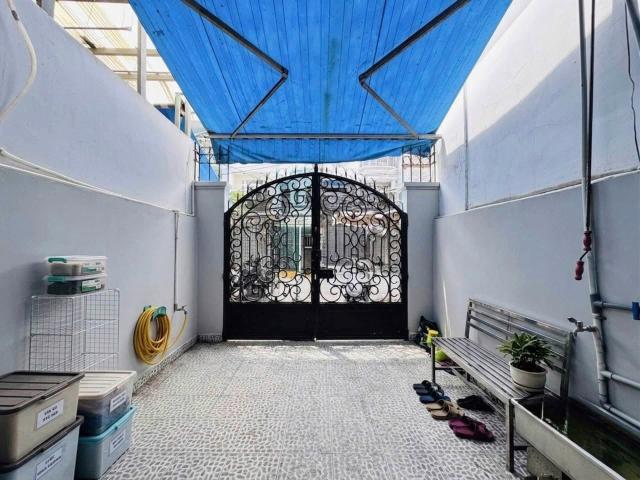 Sát mặt tiền thành thái, quận 10 60m2, 2 tầng chỉ 15 tỷ