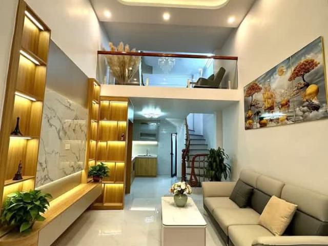 Sát phố! Phân lô Hào Nam, 2 mặt ngõ ô tô tránh, văn phòng, kinh doanh, khu vực hiếm nhà bán