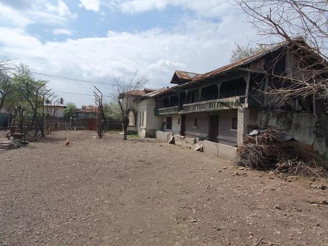 Sat Trestieni, Com. Ulmi, Jud. GR, casa + teren 2150 mp, comision 0%