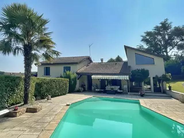 Sathonay Village 69580 Achat / Vente maison 6 pièces t6 piscine jardin