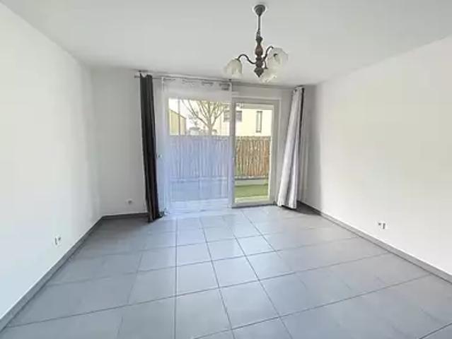 Sathonay Camp 69580 Achat / Vente appartement 2 pièces t2 terrasse