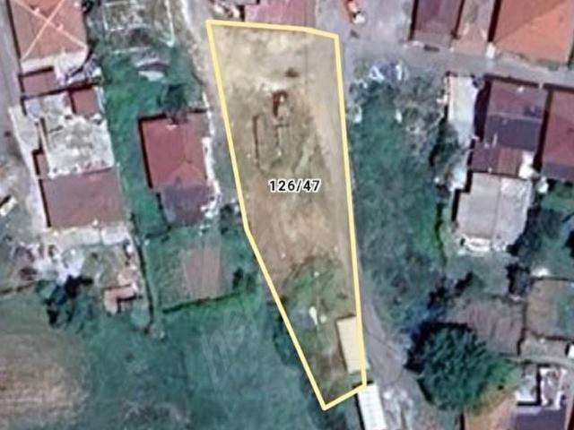 SATILIK ARSA ÇATALCA KARACA KÖY ARSAMIZIN. 8 METRE YÜZ ÖLÇÜMÜ
