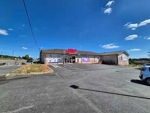 Sauveterre de Guyenne 33540 Achat / Vente parking