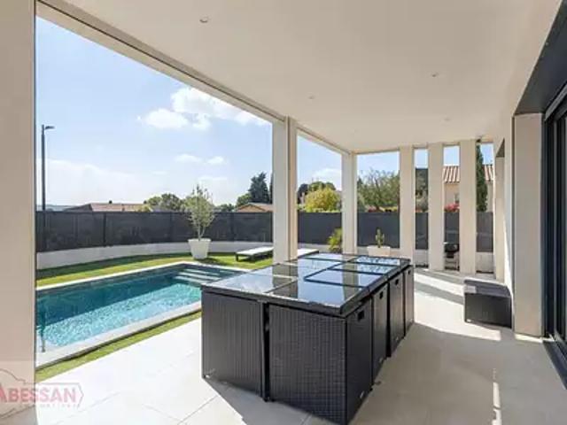 Sauzet 30190 Achat / Vente maison 5 pièces t5 au dernier étage piscine