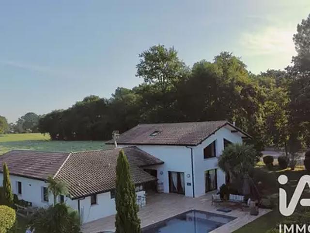 Saubion 40230 Achat / Vente maison 8 pièces t8 parking