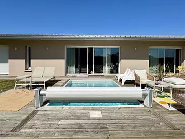 Saubrigues 40230 Achat / Vente maison 4 pièces t4 au dernier étage piscine