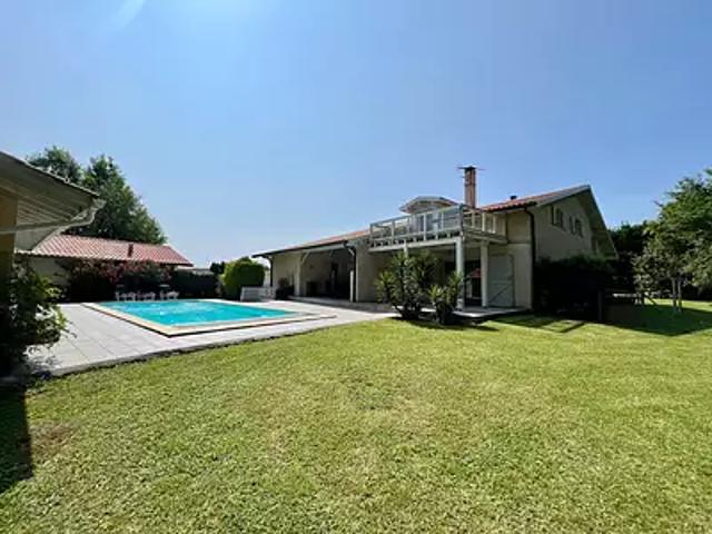 Saubrigues 40230 Achat / Vente maison 8 pièces t8 au dernier étage