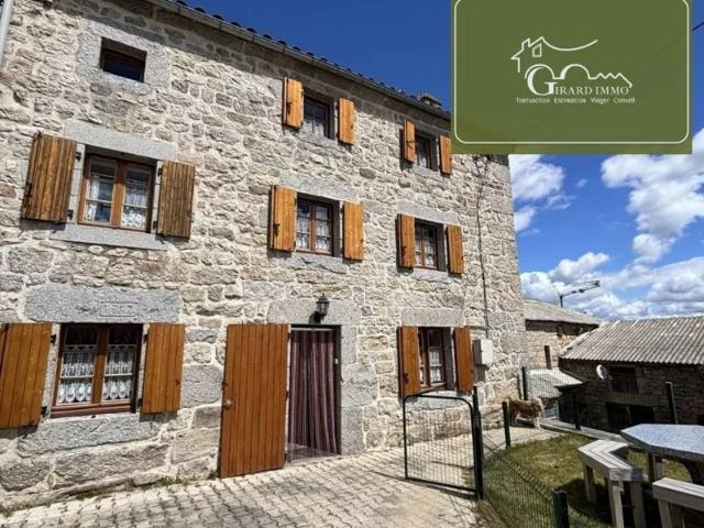 Saugues, charmante maison en pierres