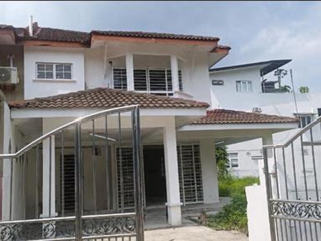 Saujana Puchong Double Storey Corner House