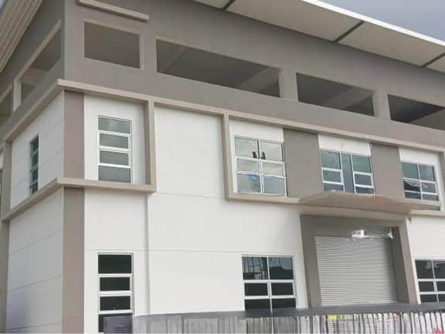 saujana teknologi rawang, bungalow factory