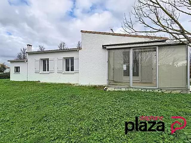 Saujon 17600 Achat / Vente maison 3 pièces t3 au dernier étage