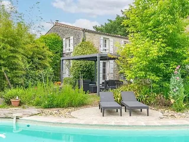 Saujon 17600 Achat / Vente maison 5 pièces t5 parking