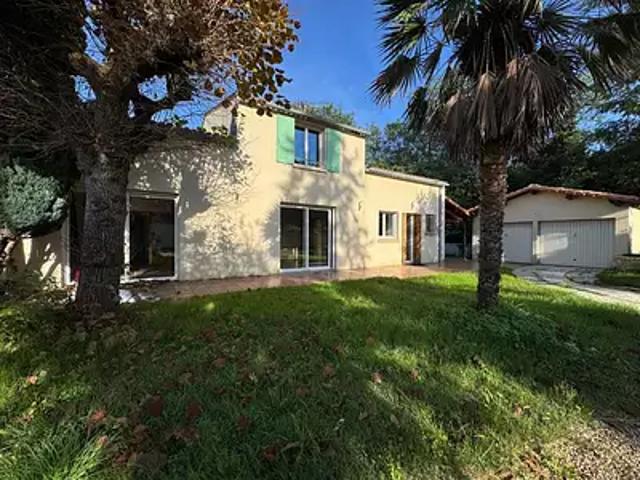 Saujon 17600 Achat / Vente maison 7 pièces t7 jardin terrasse