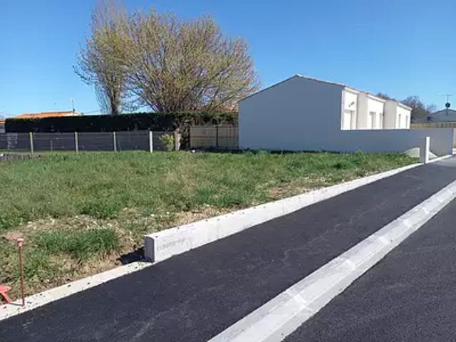 Saujon 17600 Programme neuf terrain neuf à vendre