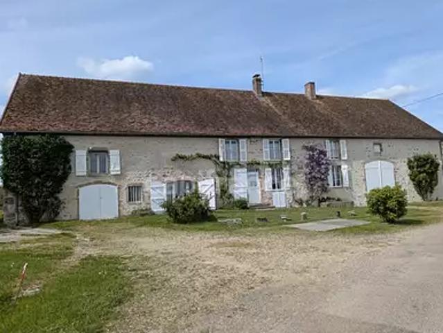 Saulieu 21210 Achat / Vente maison 8 pièces t8 jardin cave