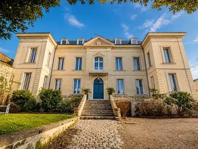Saumur 49400 Achat / Vente maison 8 pièces t8 piscine