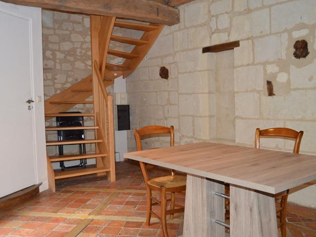 SAUMUR centre ville: T2 meublé 40 m² à louer