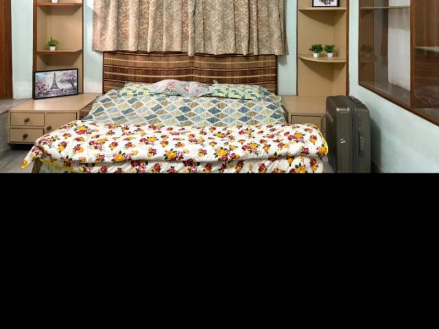 Saurabh Niwas 2 Bedroom 100 Sq. Yd. Apartment in Sector 40 Gurgaon Listing ID: #10003