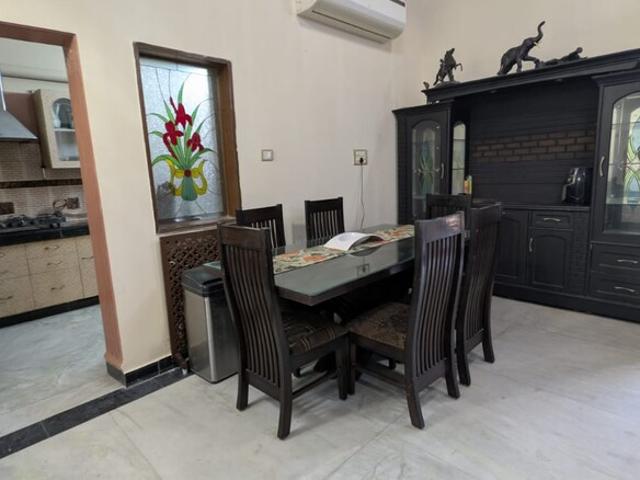 Saurabh Niwas 2 Bedroom 300 Sq. Yd. Apartment in Sector 40 Gurgaon Listing ID: #10009